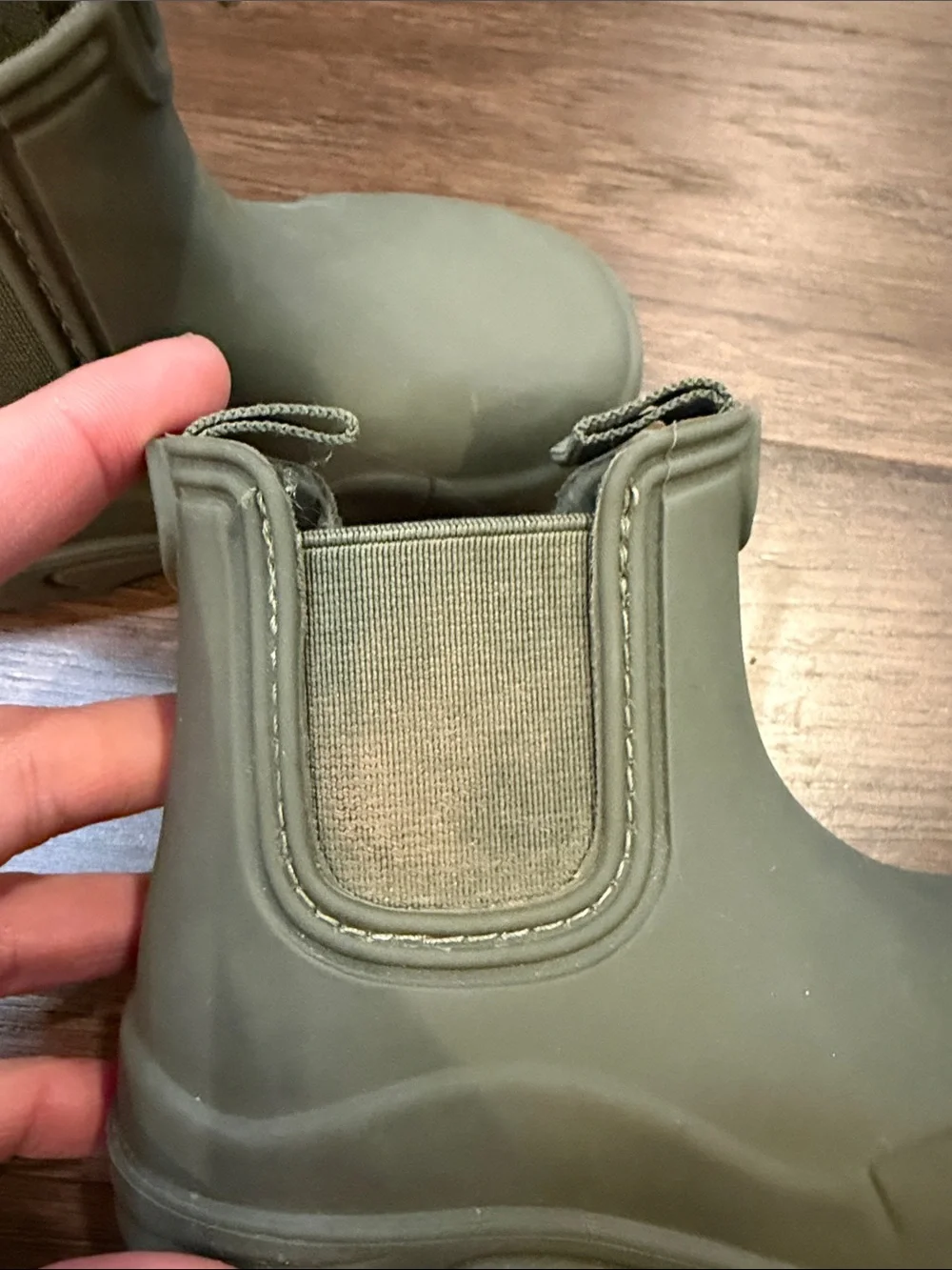 Zara Olive Green Kids Chelsea Rain Boots Size EU 22 - C8-129